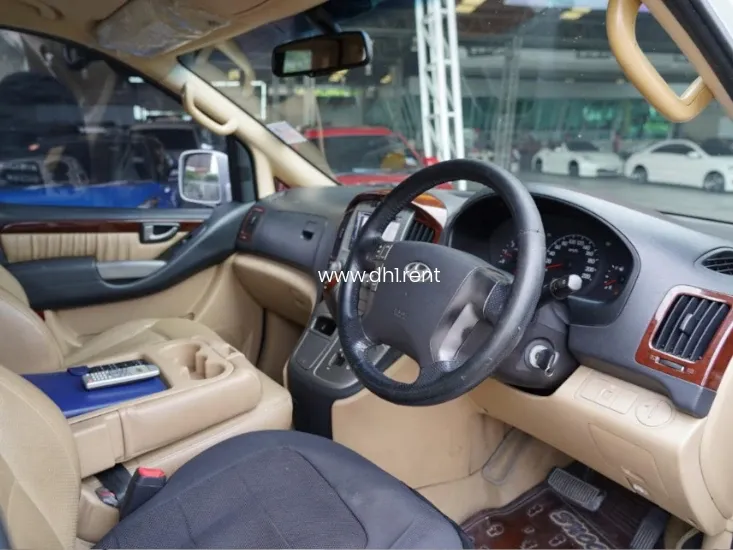 HYUNDAI STAREK 7 ที่นั่ง ปี 2012 ภูเก็ต HYUNDAI STAREK 7 ที่นั่ง ปี 2012