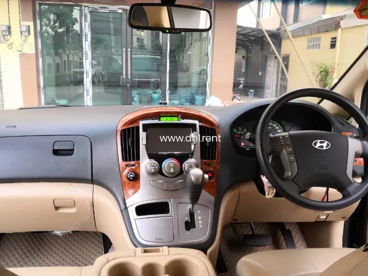 HYUNDAI H1 DELUXE 11 ที่นั่ง ปี 2015 ภูเก็ต HYUNDAI H1 DELUXE 11 ที่นั่ง ปี 2015