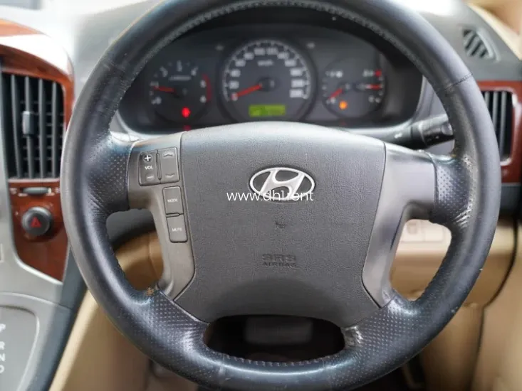 HYUNDAI STAREK 7 ที่นั่ง ปี 2012 ภูเก็ต HYUNDAI STAREK 7 ที่นั่ง ปี 2012