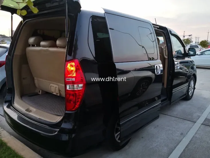 HYUNDAI H1 DELUXE 11 ที่นั่ง ปี 2015 ภูเก็ต HYUNDAI H1 DELUXE 11 ที่นั่ง ปี 2015